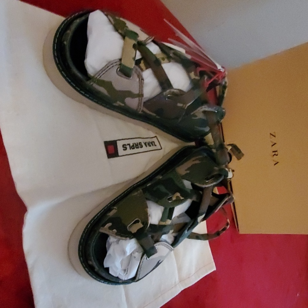 Zara srpls sandals